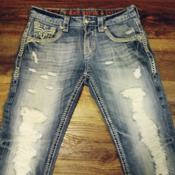 💙JUST IN💙NEW Rock Revival Jeans👖✔ out my Closet - Picture 1 of 4